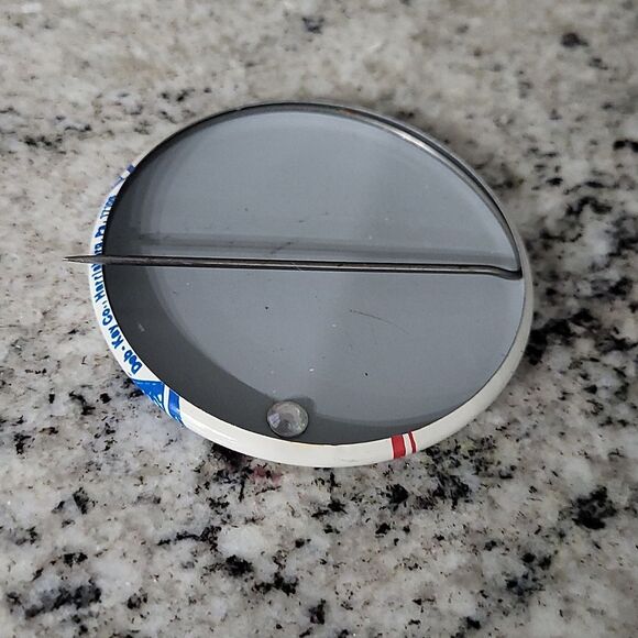 Vintage Pin - Picture 2 of 4